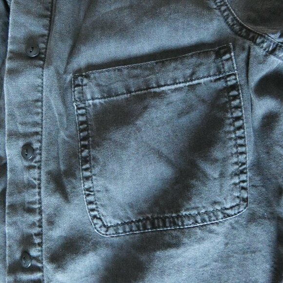 Madewell Short Sleeve Button Down - Picture 3 of 4